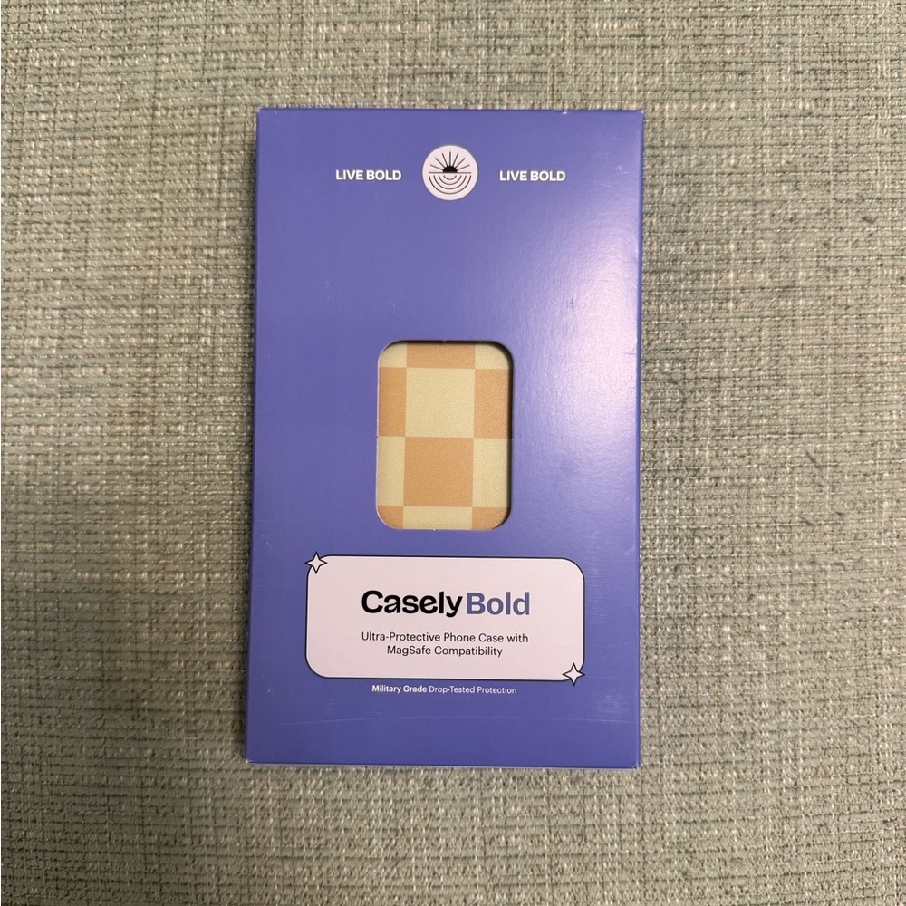 Casely Fit Check | Neutral Checkerboard Case